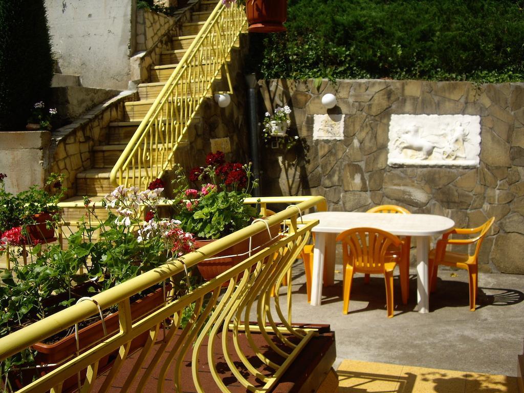 Guest House Rusalka Shipkovo  Bagian luar foto